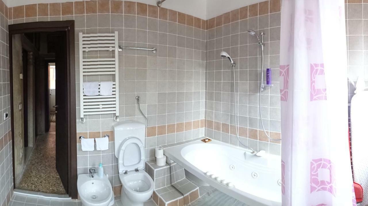 דירות ונציה Artist House מראה חיצוני תמונה